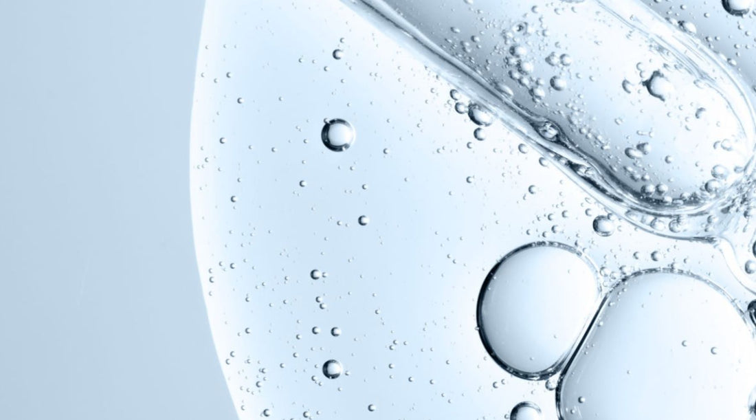 The Benefits of Hyaluronic Acid: How This Powerhouse Ingredient Hydrates and Plumps the Skin