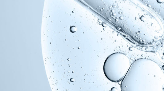 The Benefits of Hyaluronic Acid: How This Powerhouse Ingredient Hydrates and Plumps the Skin