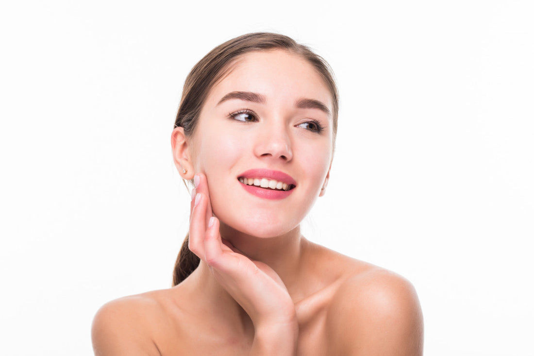 Why Your Skin Looks Dull After a Long Day—and How to Bring Back Its Glow