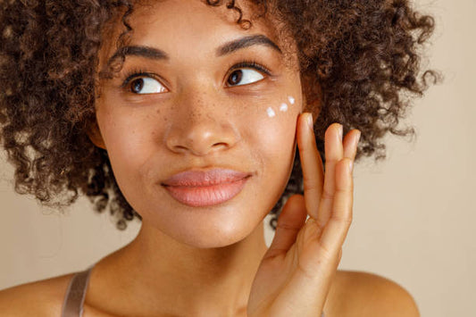 5 Amazing Benefits of Moisturizing Your Face