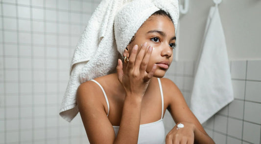 Hydration is Key: The Benefits of Moisturizing