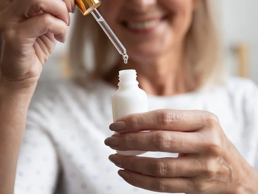 Actives at War: What Happens When You Mix Retinol and Vitamin C?